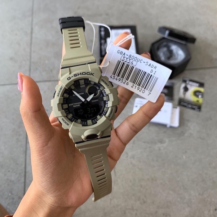 OFFICIAL WARRANTY) Casio G-Shock GBA-800UC-5A G-Squad Step Tracker  Bluetooth Analog Digital Resin