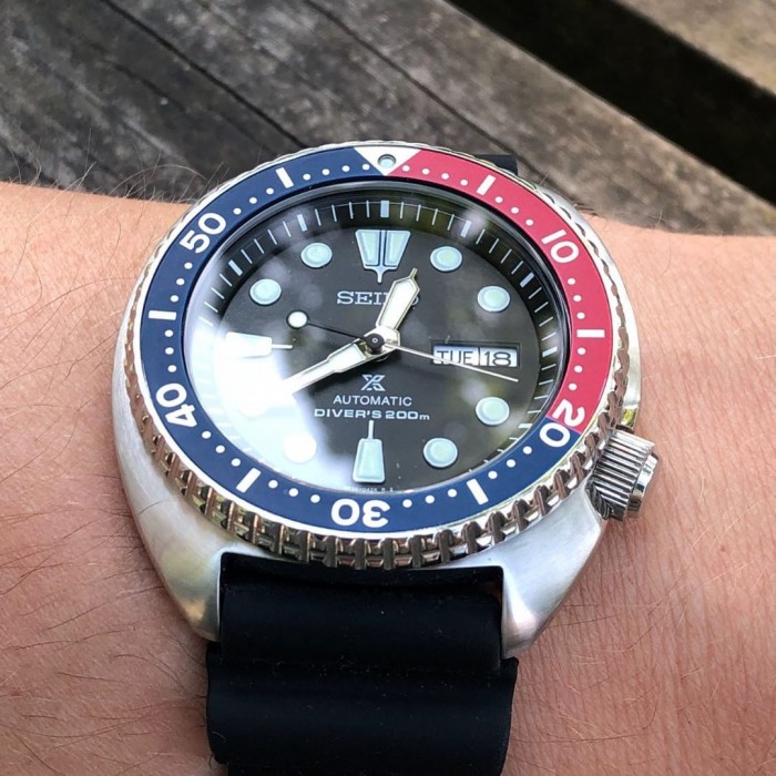 Seiko SRPE95K1 Prospex Turtle Automatic Diver's 200M Black Dial Black  Silicone Men's Watch (Old Model Number