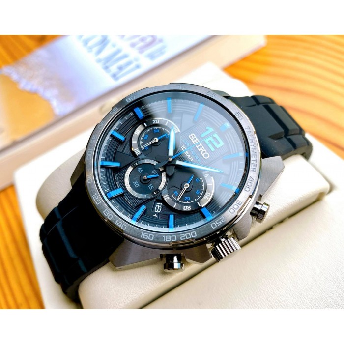 Seiko SSB353P1 Quartz Chronograph Black Dial Hardlex Crystal Glass Black  Silicone Strap Men's Watch